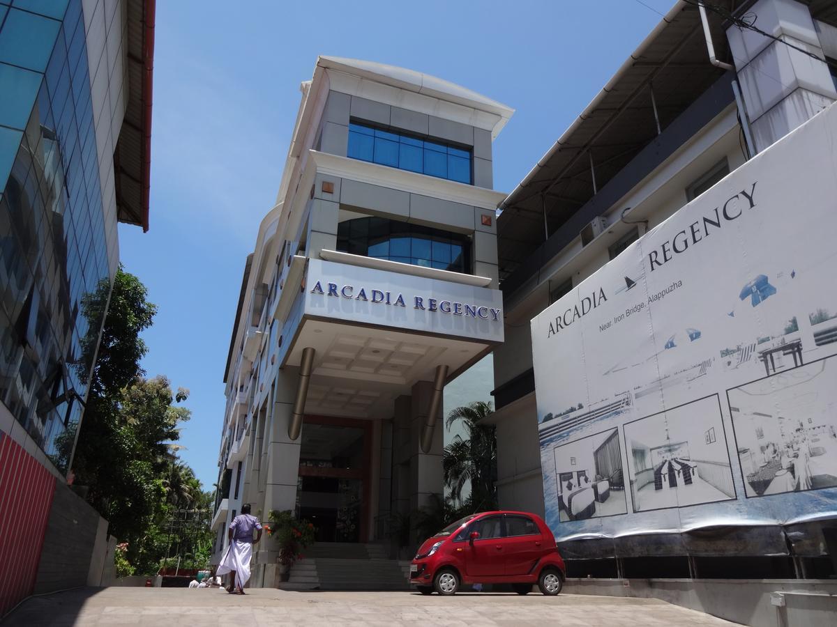 Hotel Arcadia Regency Alappuzha Εξωτερικό φωτογραφία
