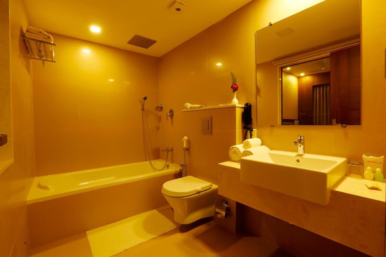 Hotel Arcadia Regency Alappuzha Εξωτερικό φωτογραφία